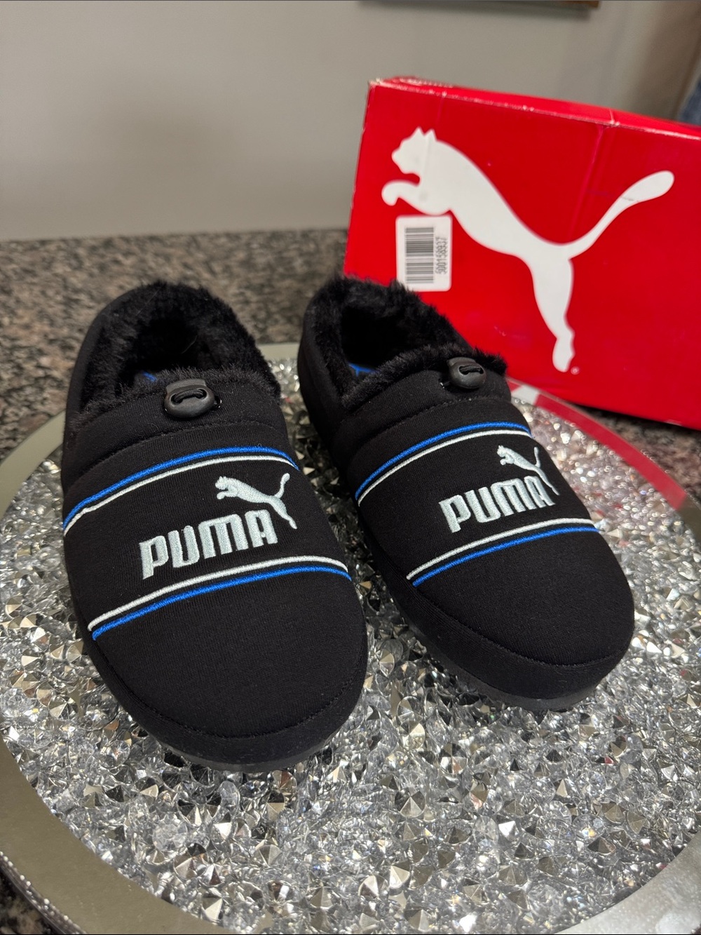 Puma Black Plush Slip-On Slippers with Blue Trim NEW 7